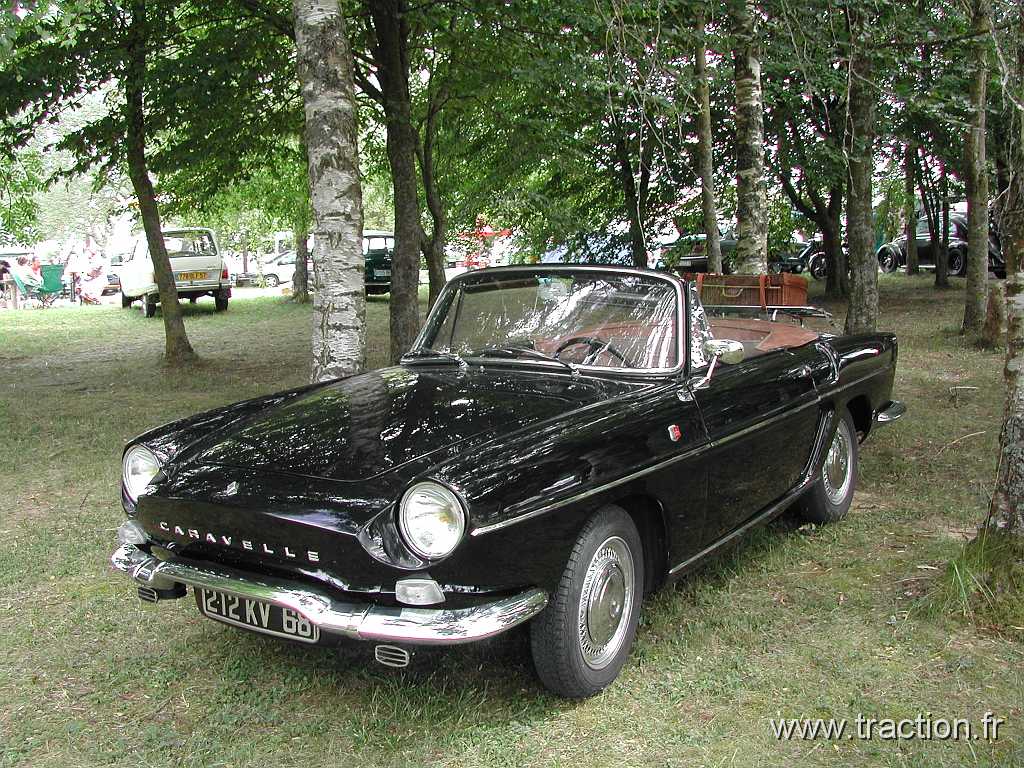 2014_Madine (73).JPG - 29ème Retro Meus'Auto au Lac de Madine, Renault Caravelle